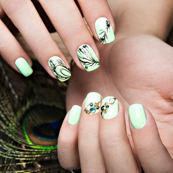 Style nail art : quel type de vernis utiliser ?